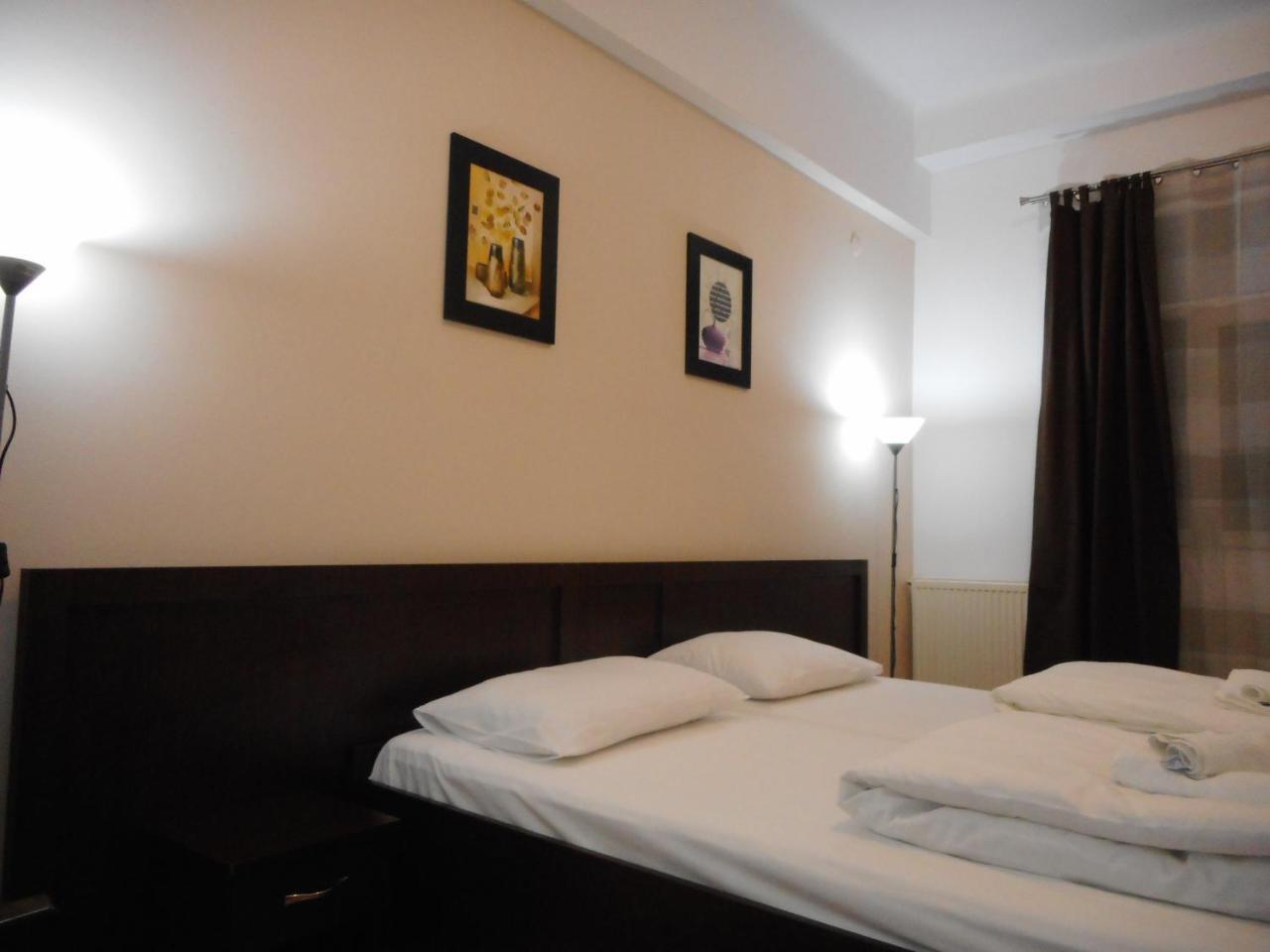 Hotel Holiday Victoria Виктория Экстерьер фото