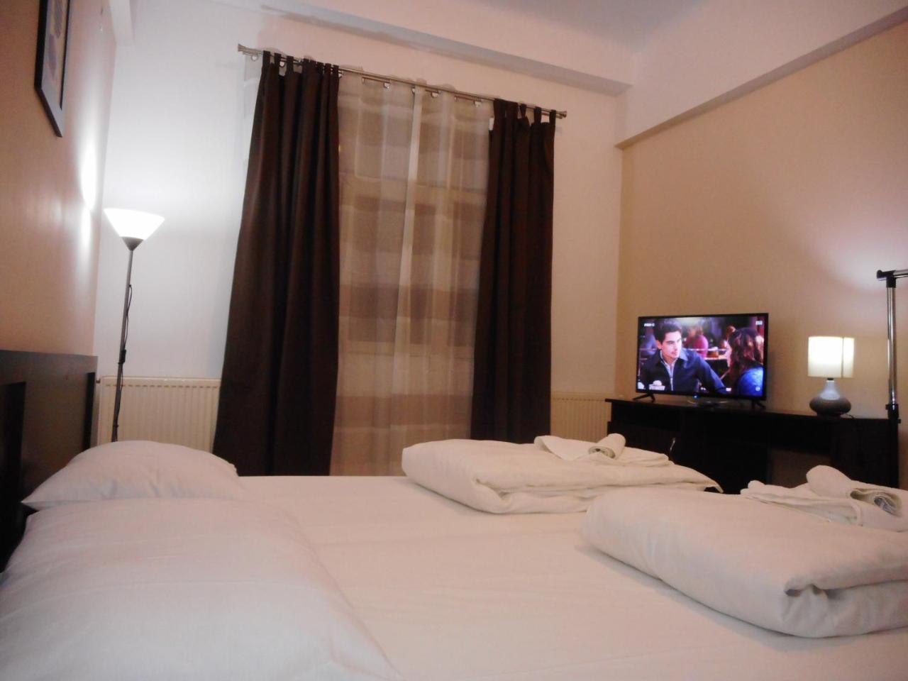 Hotel Holiday Victoria Виктория Экстерьер фото